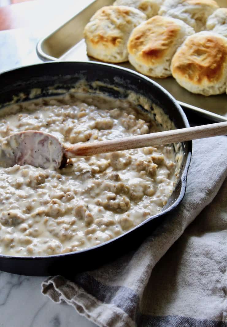 Easy Homemade Sausage Gravy and Biscuits Recipe
