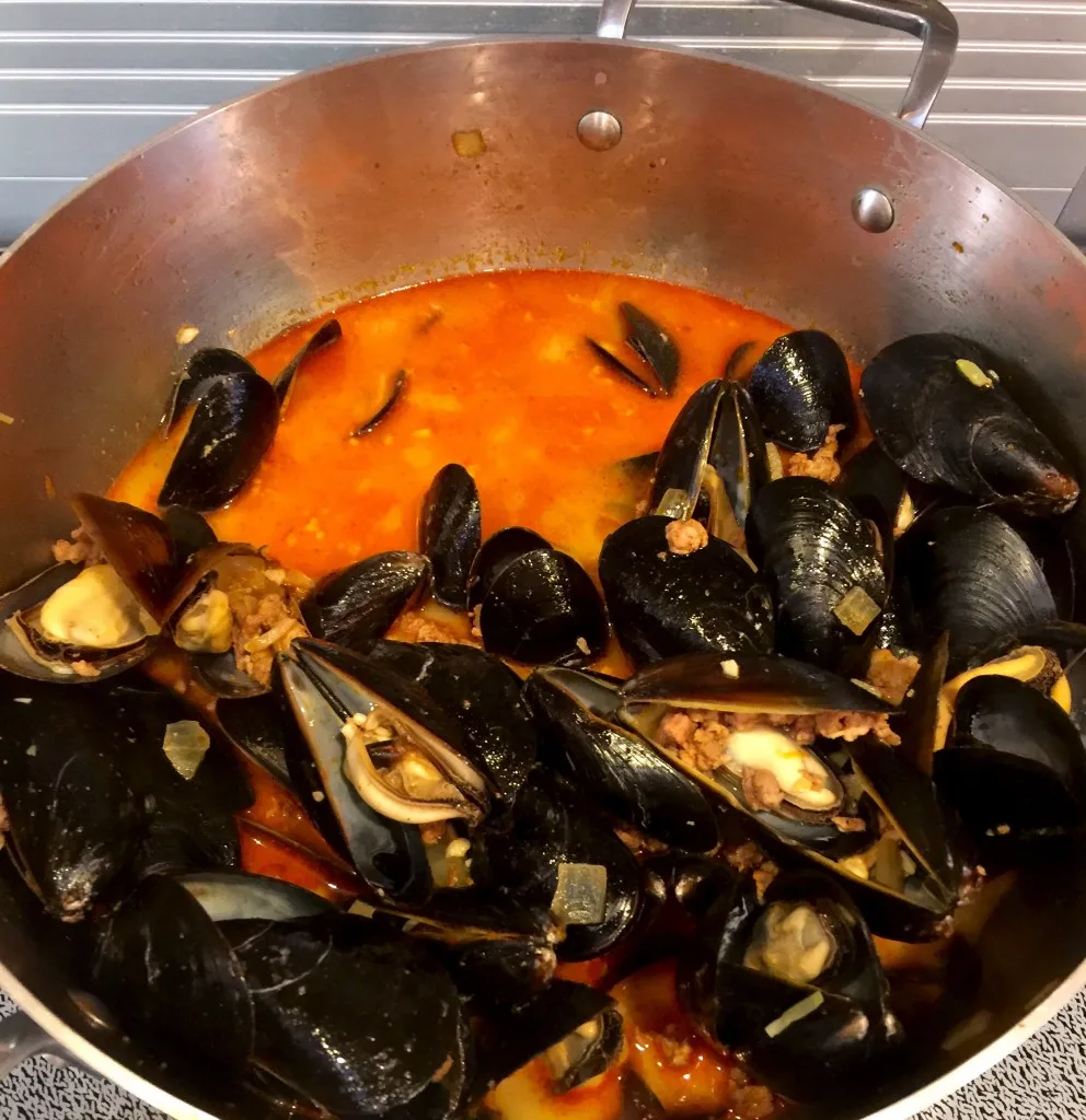  Spaghetti with Mussels and Chorizo