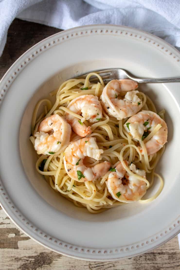 Easy Shrimp Scampi Linguine Recipe with Garlic, Lemon + White Wine