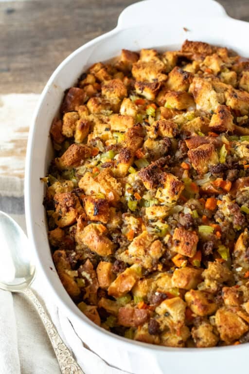 Old-Fashioned Bread Stuffing with Sausage Recipe