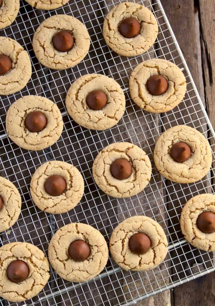 Overhead photo of baked cookies on cooling rack.