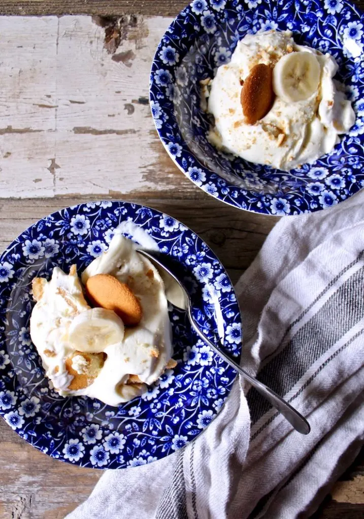 Magnolia Bakery's Famous Banana Pudding, single servings in blue dessert dishes