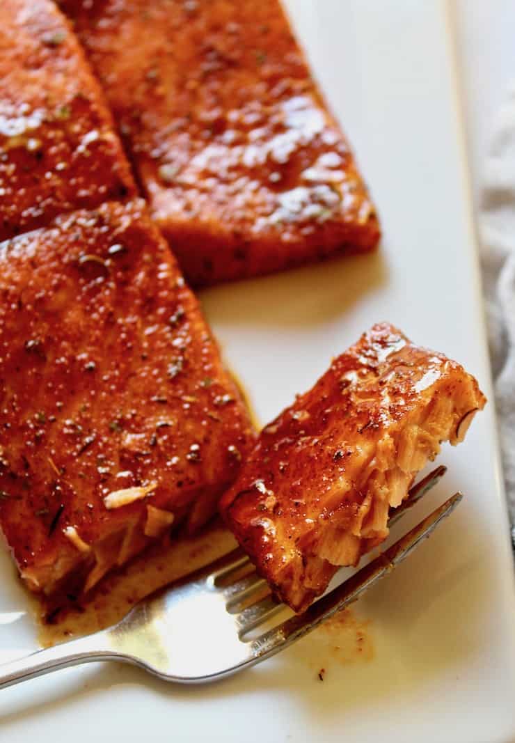 Sweet and Spicy Cajun Brown Sugar Salmon - the hungry bluebird