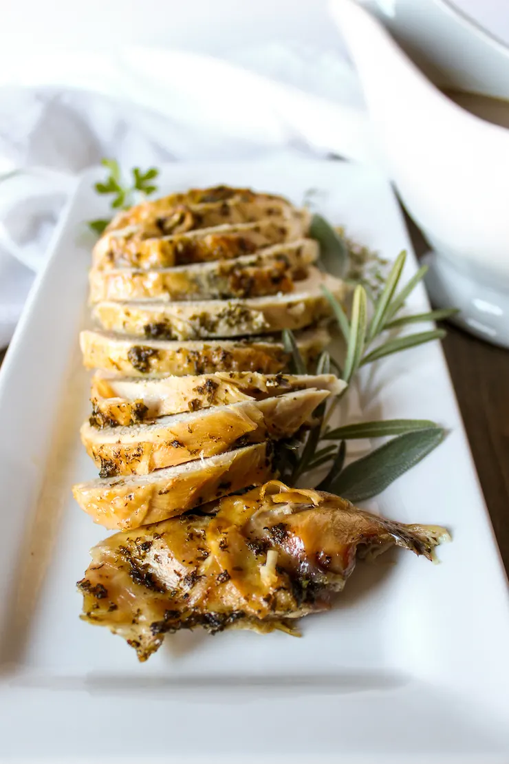 Platter of sliced turket breast.