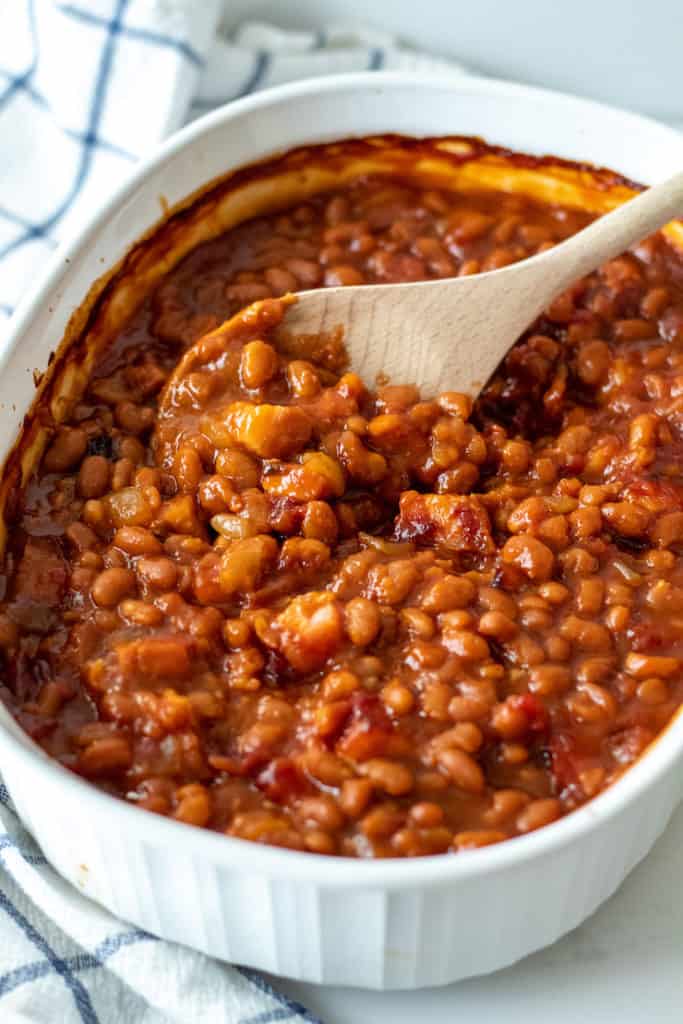 Easy Baked Beans With Bacon And Brown Sugar The Hungry Bluebird