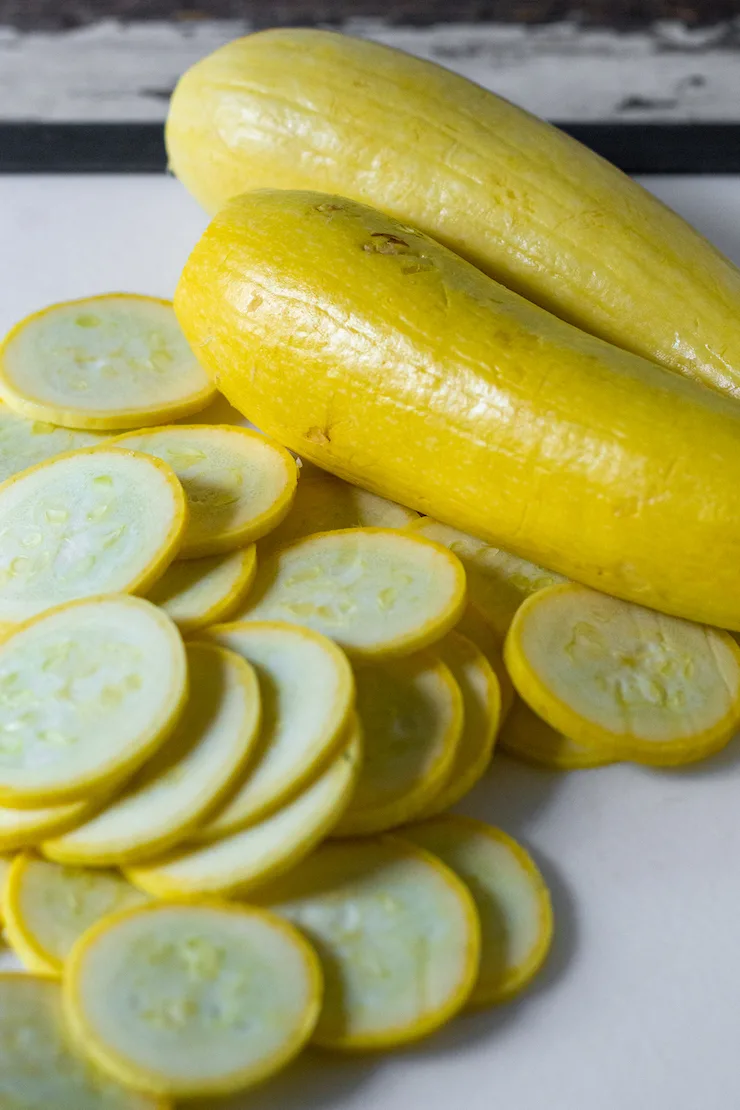 Yellow squash with slices.