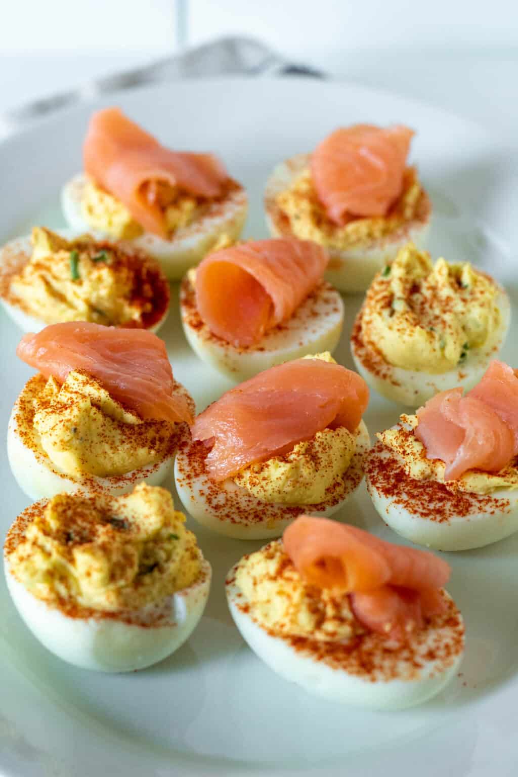 Deviled Eggs With Smoked Salmon - The Hungry Bluebird