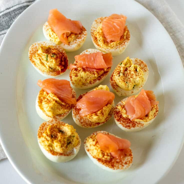 Deviled Eggs With Smoked Salmon - The Hungry Bluebird